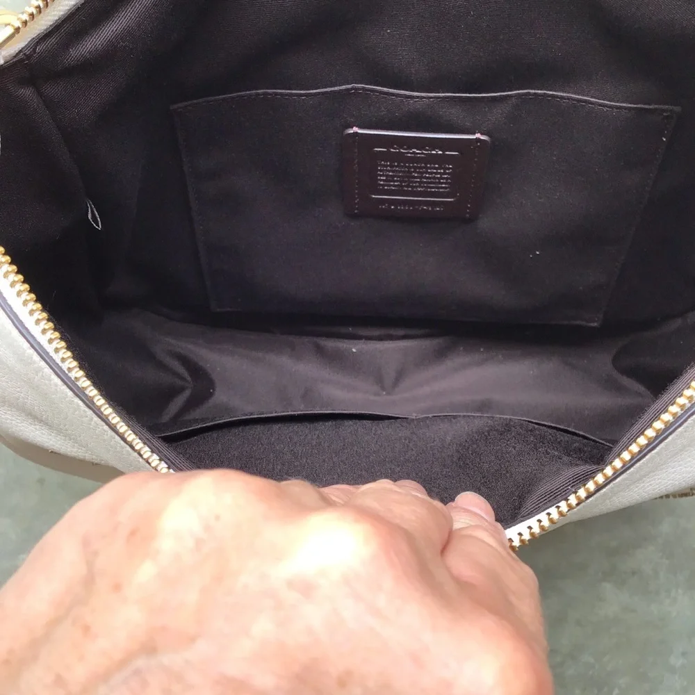 COACH NWT F49127 ELLE HOBO Purse Bag - Picture 7 of 12